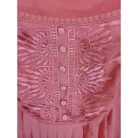 Roaman's Pink Embroidered Silhouette Chiffon Pleated Sleeveless Top Womens 32W - Picture 7 of 11